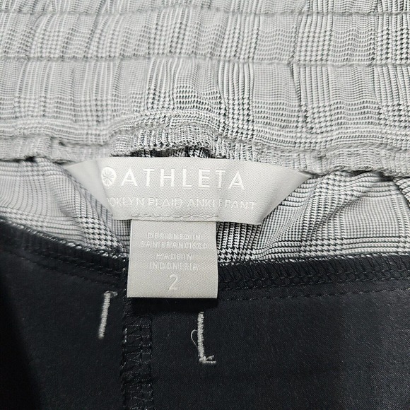 Athleta Gray Cropped Pants - Picture 5 of 13